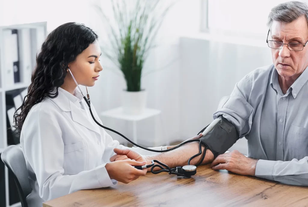 hipertensi adalah kondisi ketika tekanan darah tinggi terjadi dalam tubuh